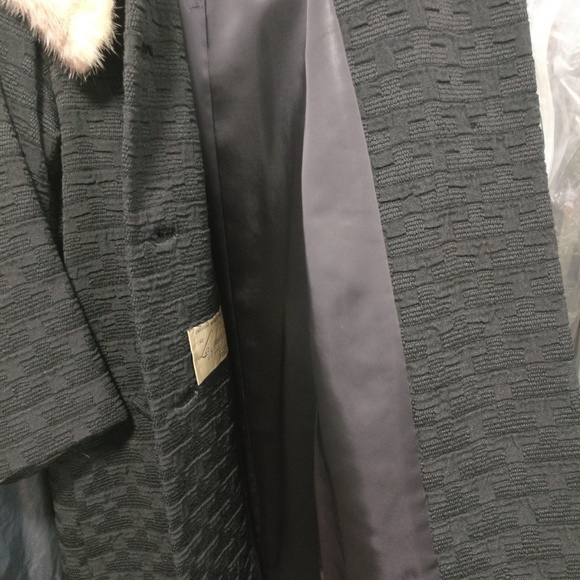 Vintage Coat Circa 1960's - Picture 6 of 8